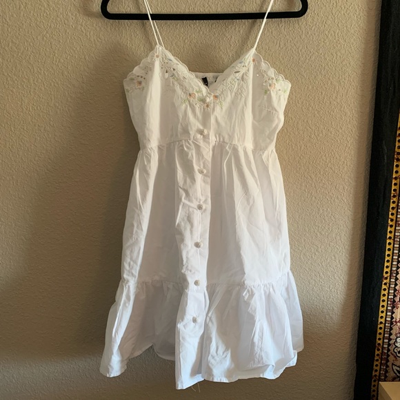 Zara white embroidered poplin dress - Picture 2 of 4